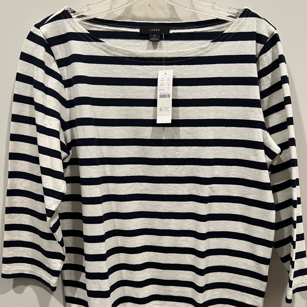 NWT J. Crew boatneck shirt. 3/4 sleeves. Navy and White